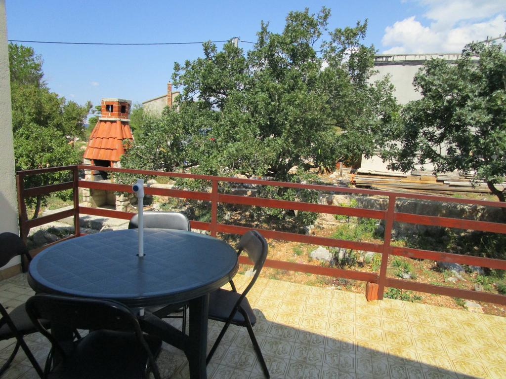 Beachfront House Nada - Happy Rentals 卡尔卢巴格 客房 照片